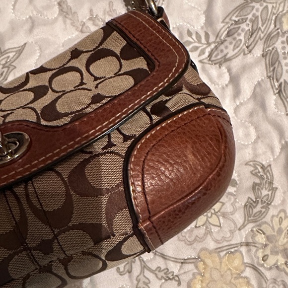 Coach Chelsea Brown and Tan Signature Shoulder Bag - Picture 2 of 16